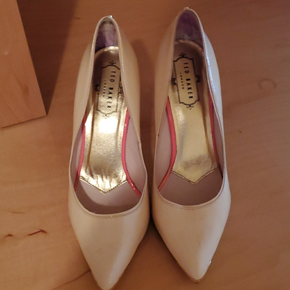 Ted Baker pumps